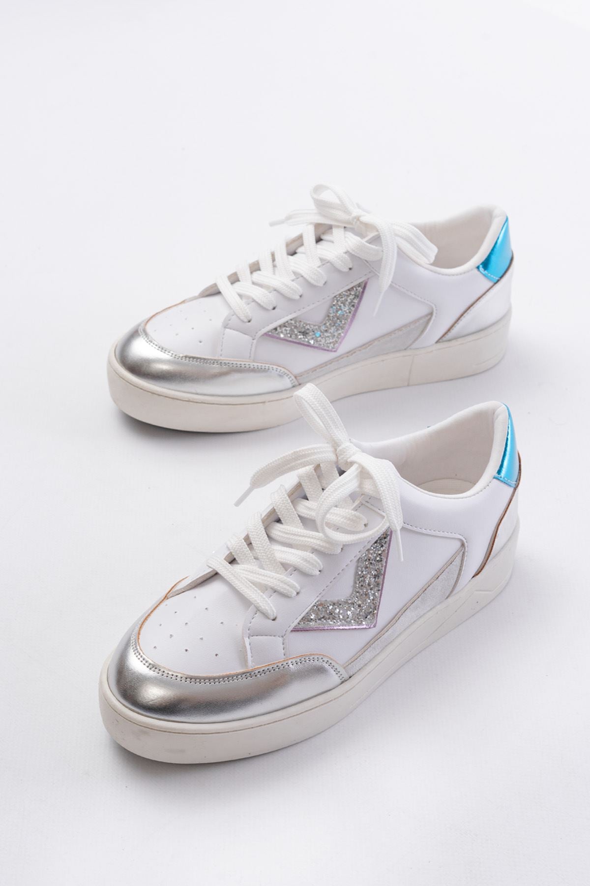 ZRİN-01 Premium Beyaz Garni Bağcıklı Kadın Sneaker
