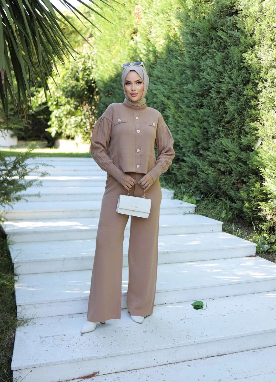 Stone Buttoned Two-Piece Knitwear Set Mink