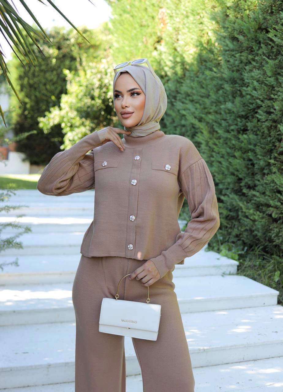 Stone Buttoned Two-Piece Knitwear Set Mink