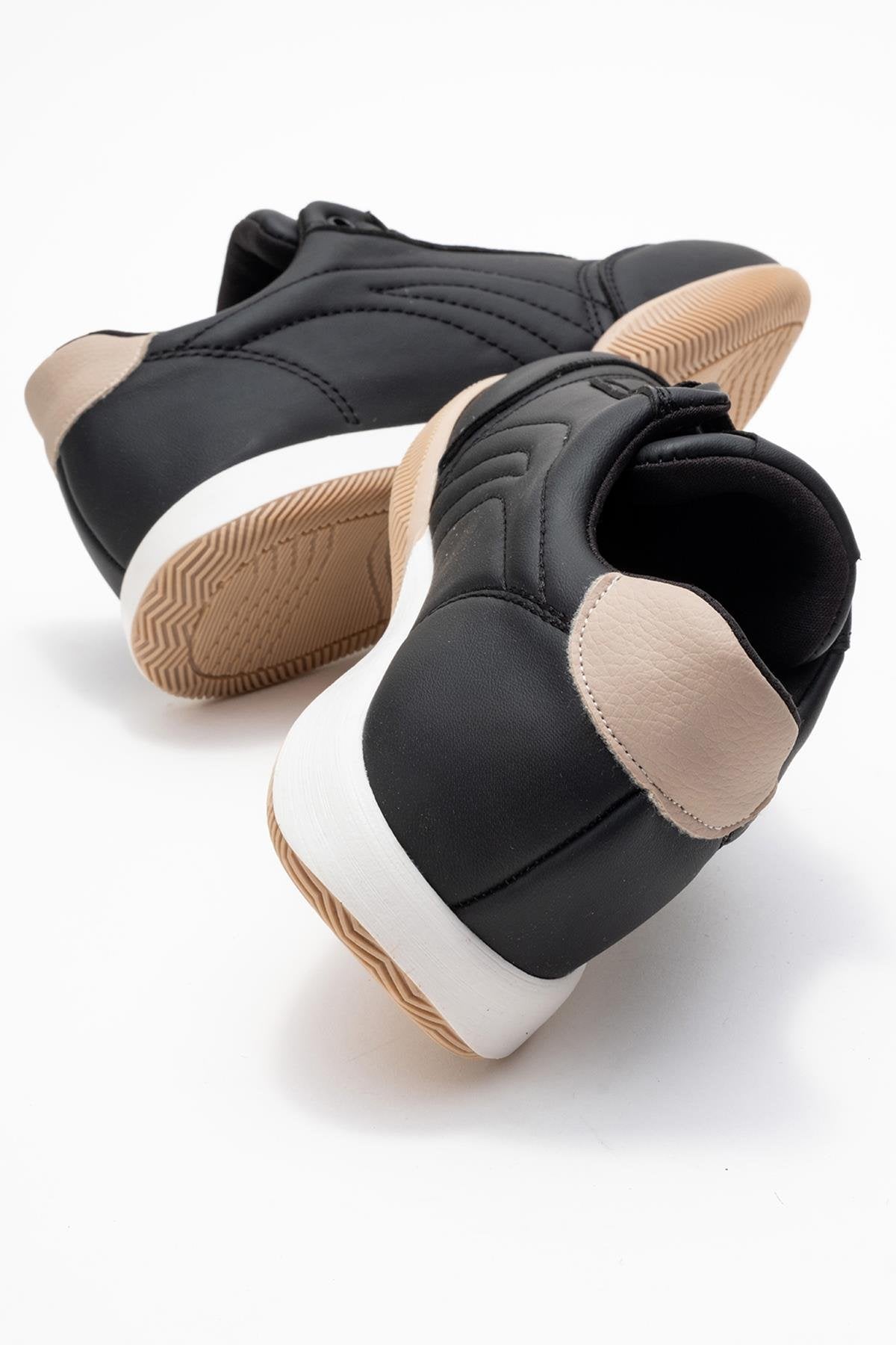 Virto Premium Siyah Bej Bağcıklı Kadın Spor Ayakkabı
