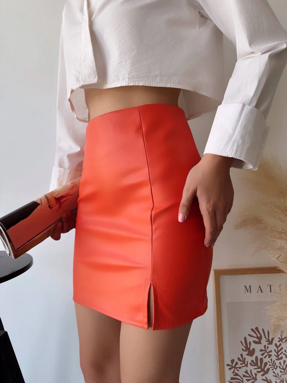 Tek Yırtmaçlı Arkadan Fermuarlı Deri Etek Turuncu