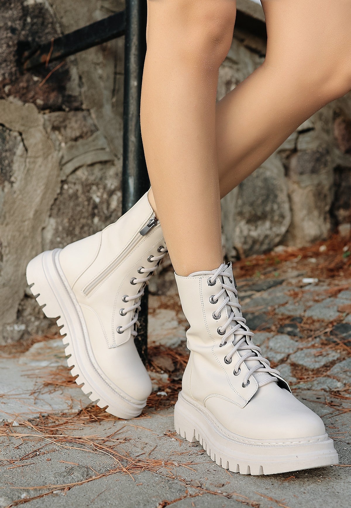 Toan Beige Lace-Up Women's Boots
