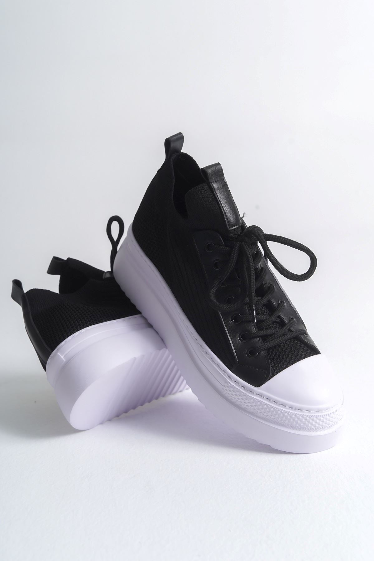 ZRC2601 Triko Premium Comfort Erkek Ayakkabı Siyah Beyaz