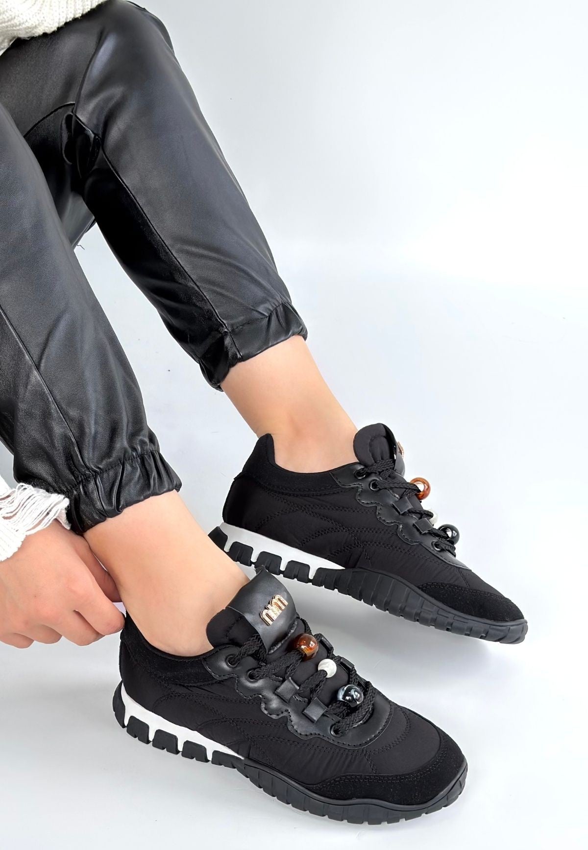 Tues Premium Siyah Nubuk Bağcıklı Kadın Sneaker