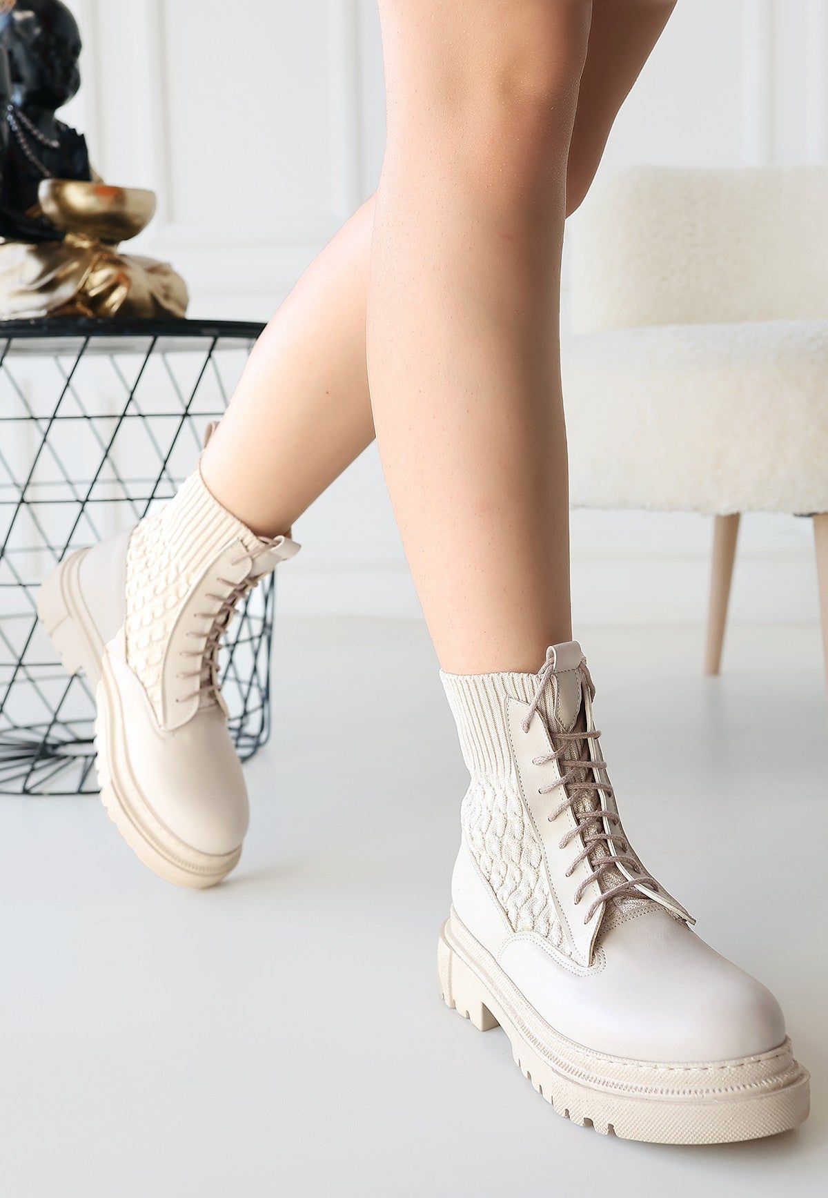 Utag Beige Lace-Up Women's Boots