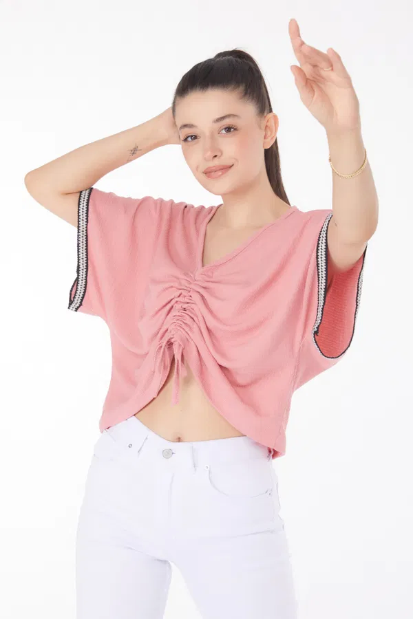 V Yaka Büzgülü Detaylı Bluz Pembe