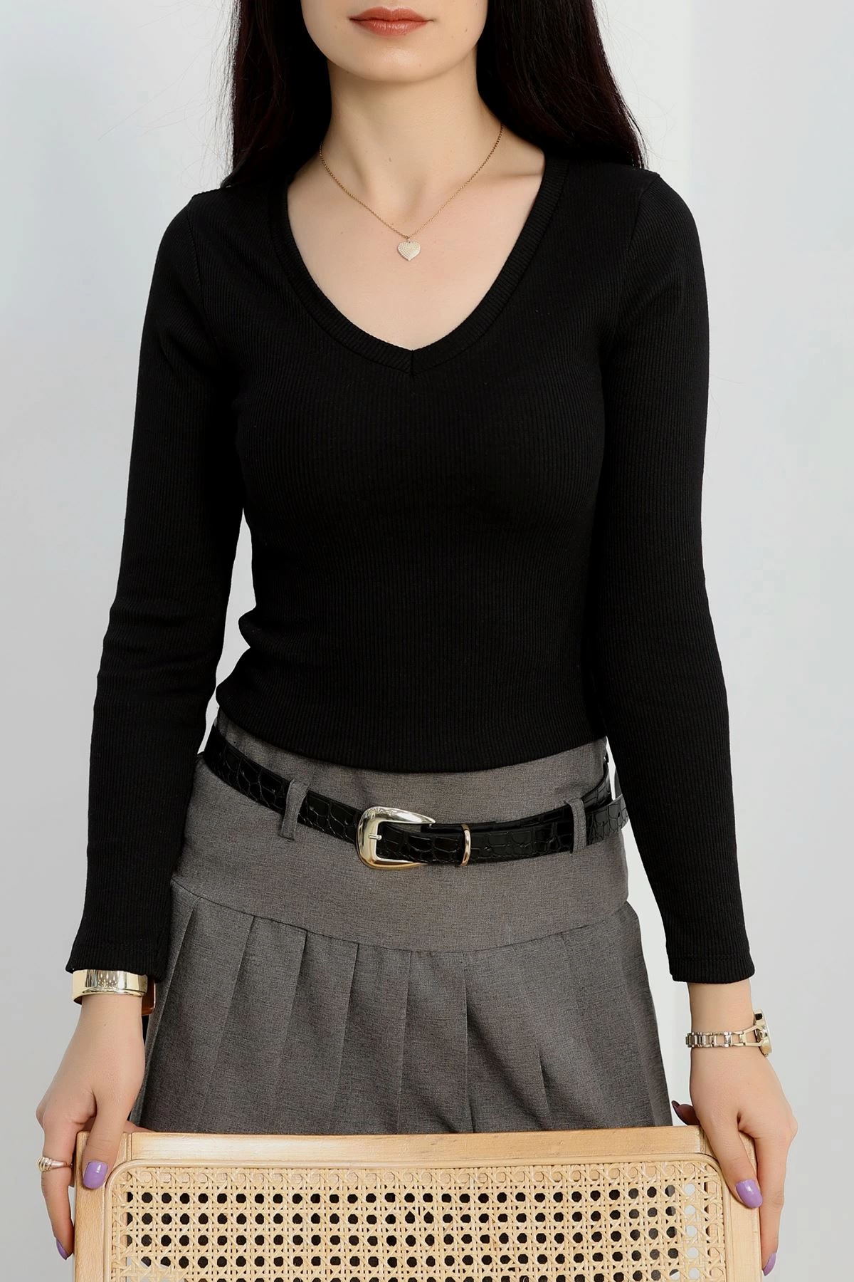 V Yaka Basic Kaşkorse Siyah Bluz