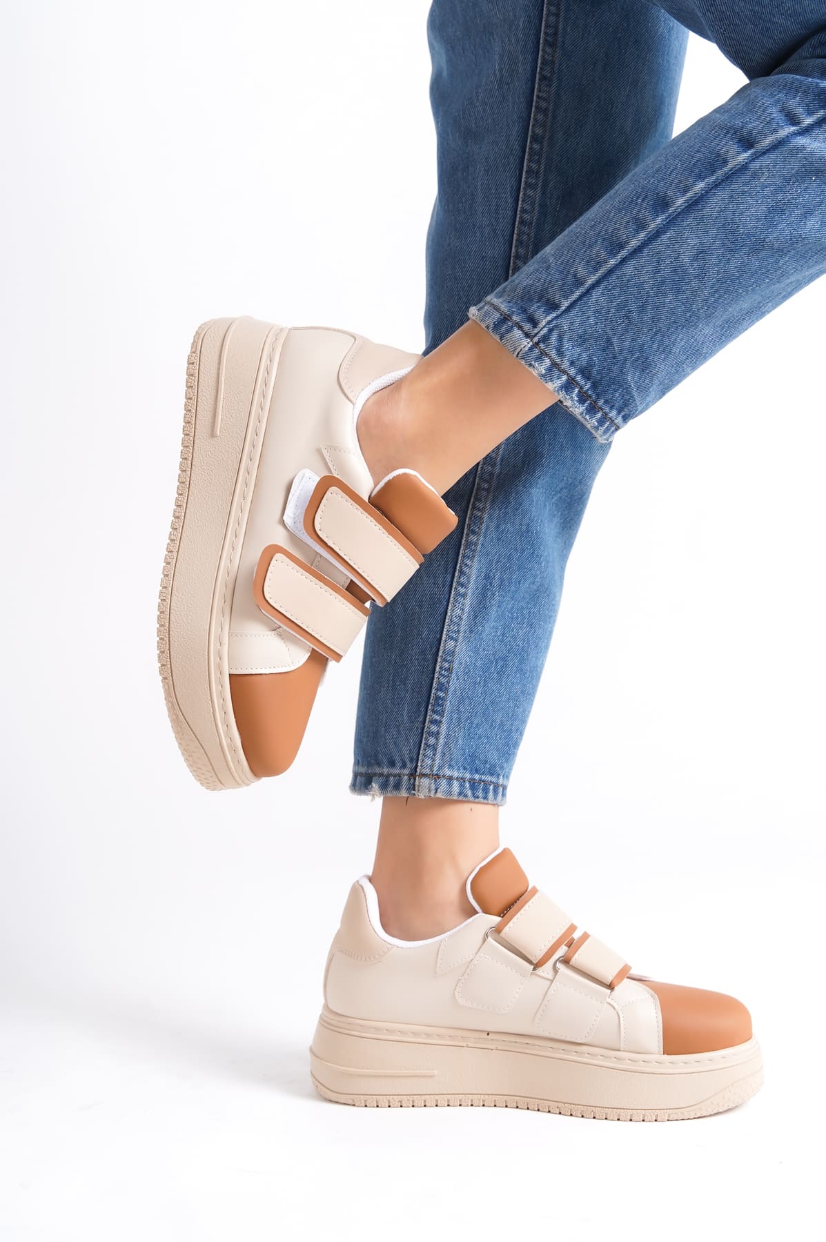VALENCIA Cırt Cırtlı Ortopedik Taban Kadın Sneaker - Kahve