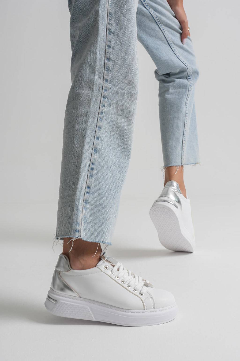 Vega Premium Gümüş Detaylı Beyaz Kadın Sneaker