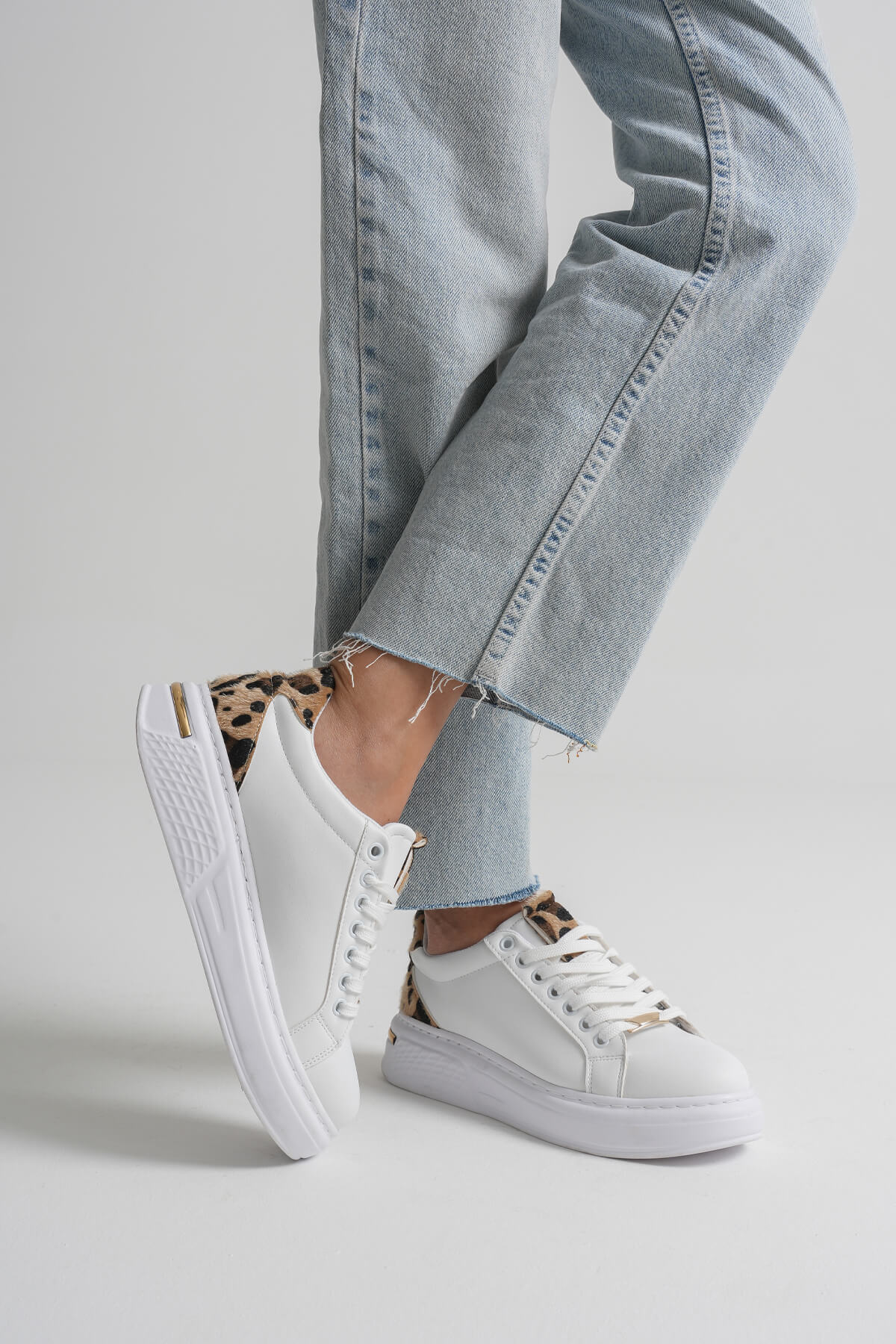 Vega Premium Leopar Detaylı Beyaz Kadın Sneaker
