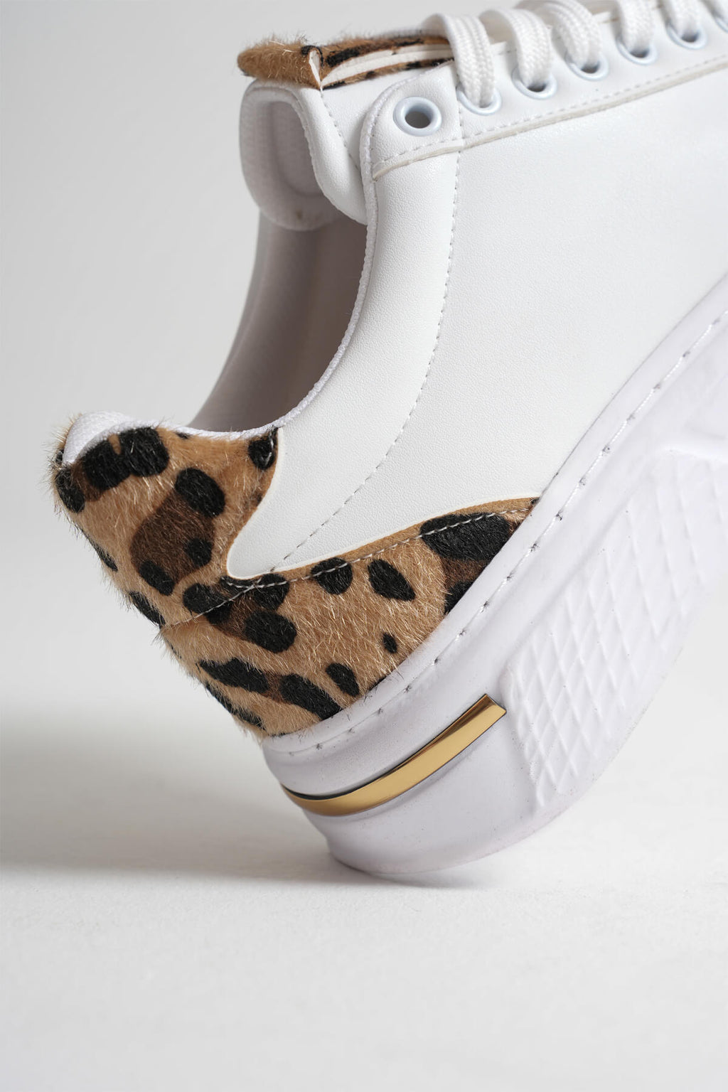 Vega Premium Leopar Detaylı Beyaz Kadın Sneaker