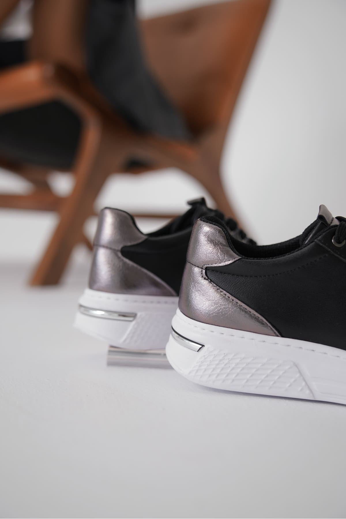 Vega Premium Platinum Detailed Black Women's Sneakers