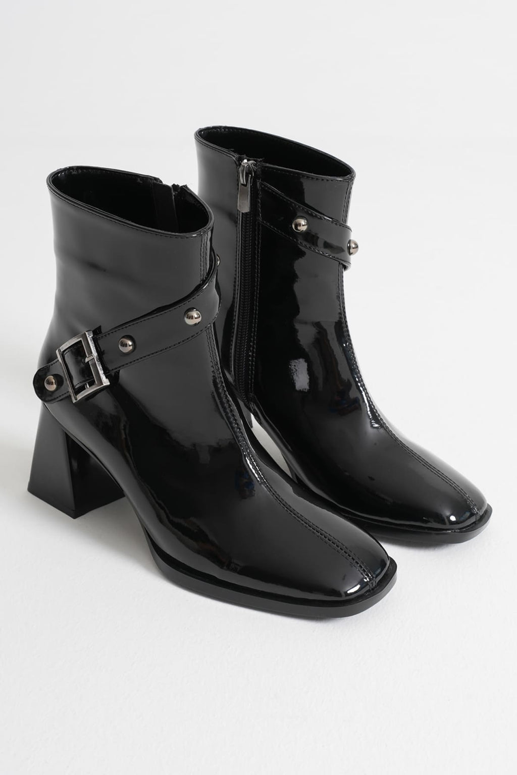 Limanu Premium Women's Black Patent Leather Heeled Boots