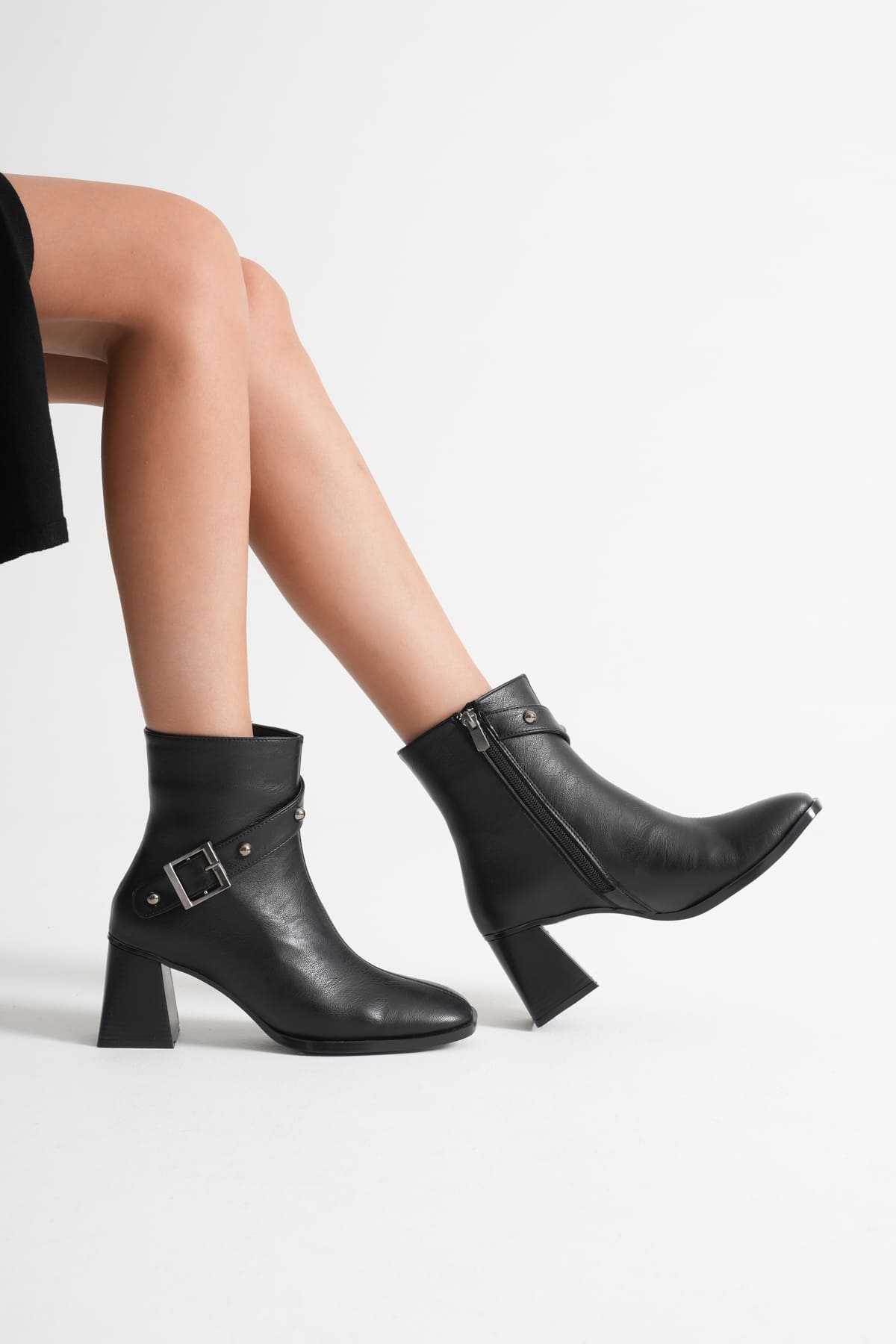 Limanu Premium Women's Black Heeled Boots