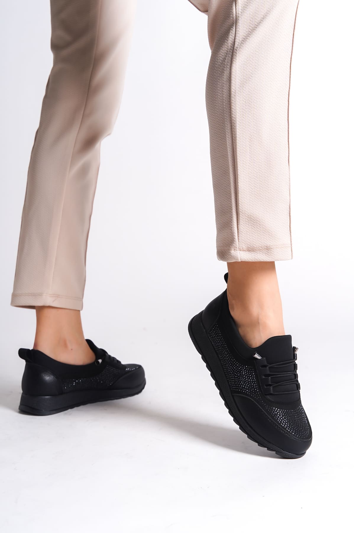 VIOLET Lastikli Ortopedik Rahat Taban Klasik Kadın Babet (Anne Ayakkabısı)