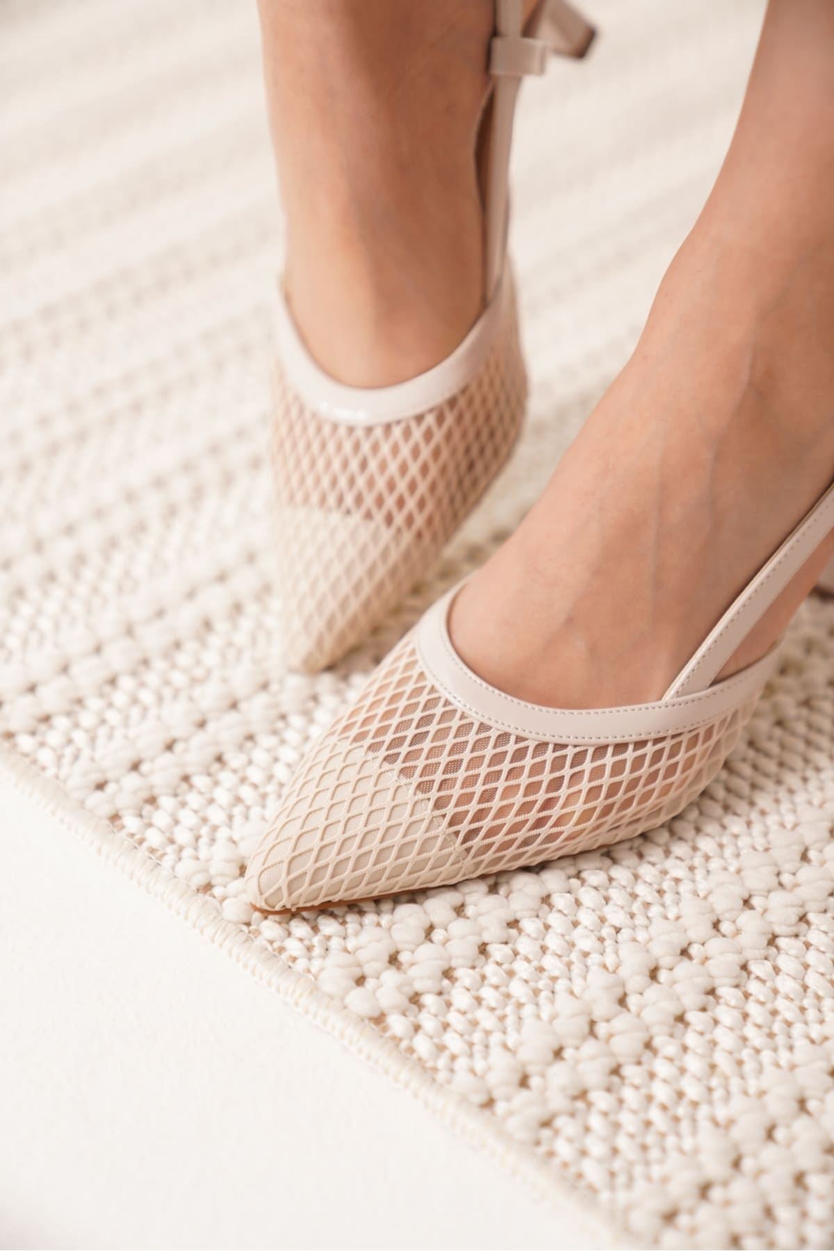Winstey Premium Women's Beige Heeled Shoes