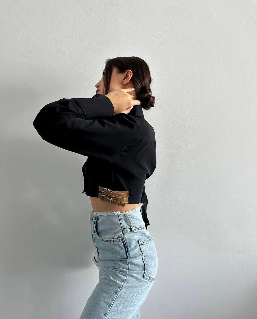 Yanı Kemer Detaylı Crop Gömlek Siyah