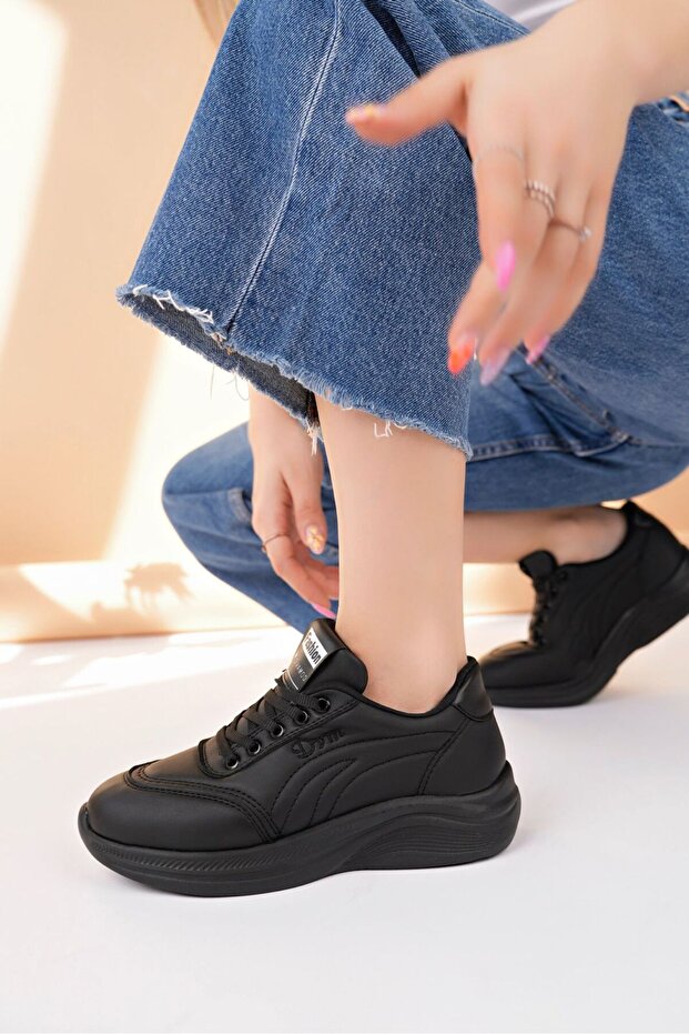 Yexo Premium Süper Ortopedik Bağcıklı Siyah Kadın Sneaker