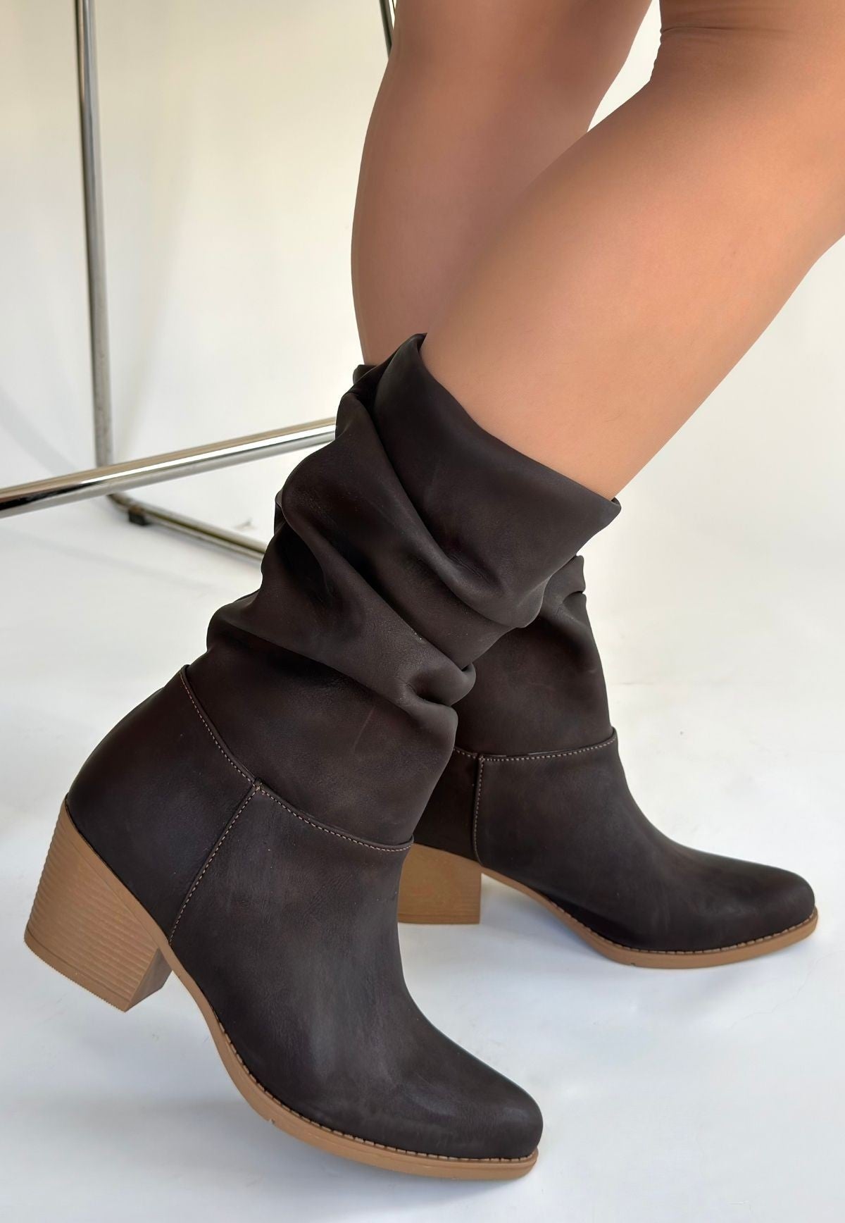 Yox Premium Acı Kahve Nubuk Körüklü Topuklu Kadın Bot