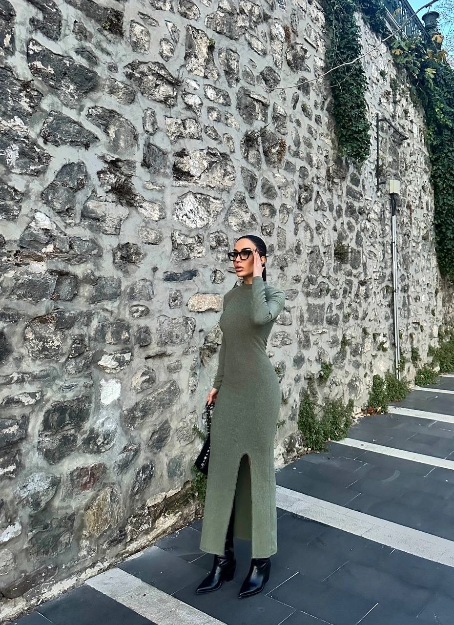 Yırtmaçlı Kalın Bürümcük Uzun Elbise Yeşil