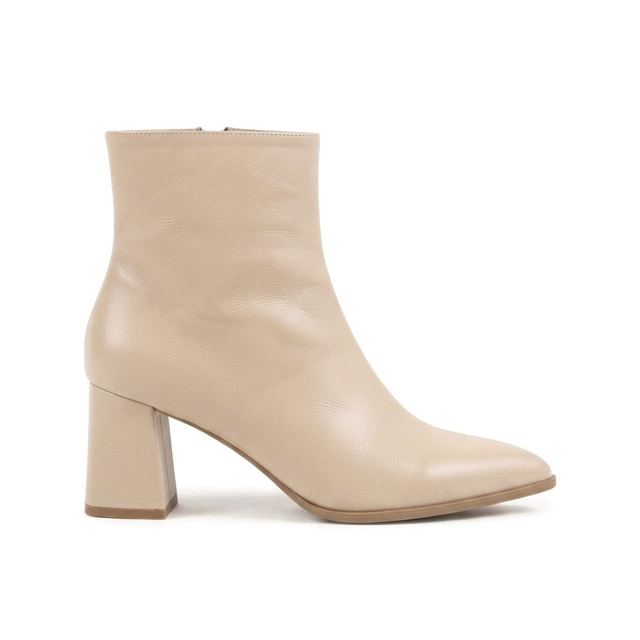 ZRNE-B08 Premium Sivri Burun Bej Topuklu Bot 7 cm