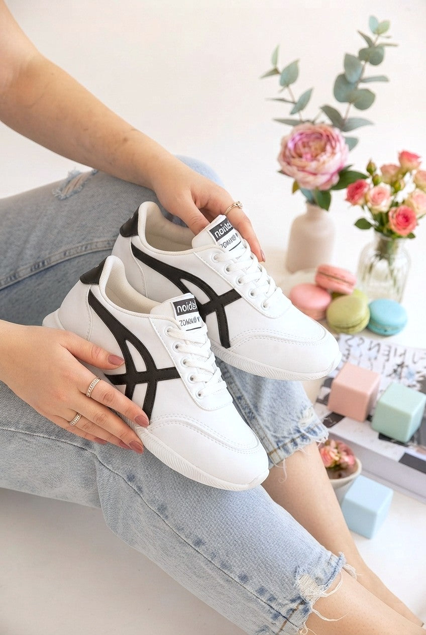 Zlay Premium Beyaz Siyah Bağcıklı Çizgili Kadın Spor Ayakkabı
