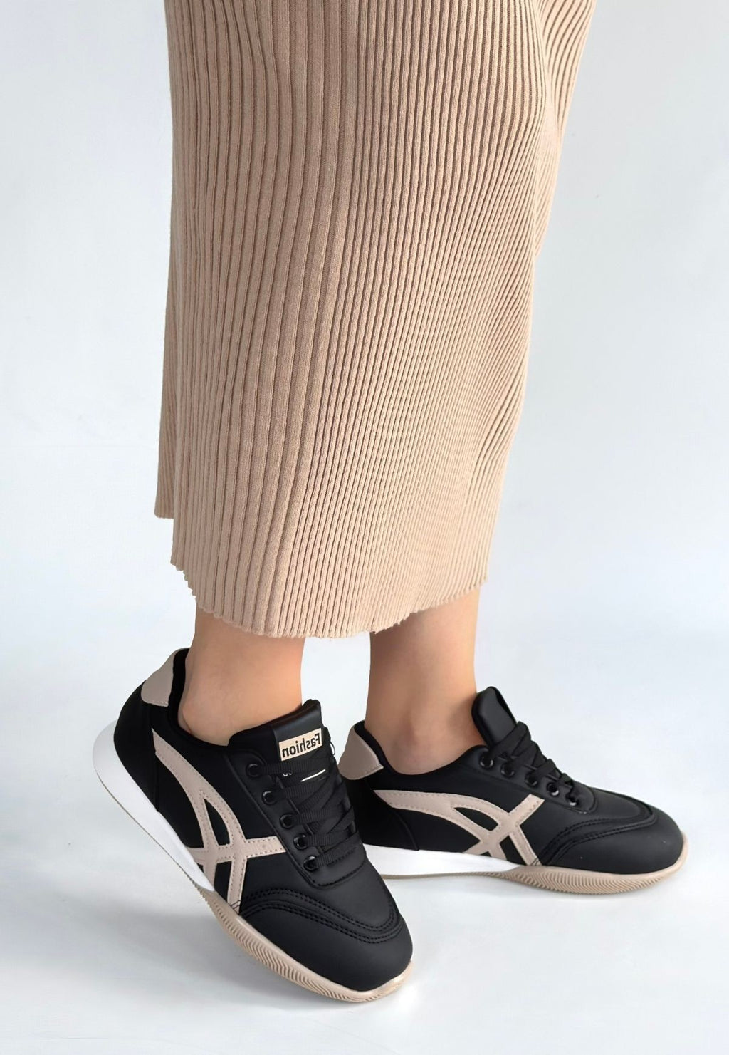 Zlay Premium Siyah Bej Bağcıklı Rahat Spor Ayakkabı