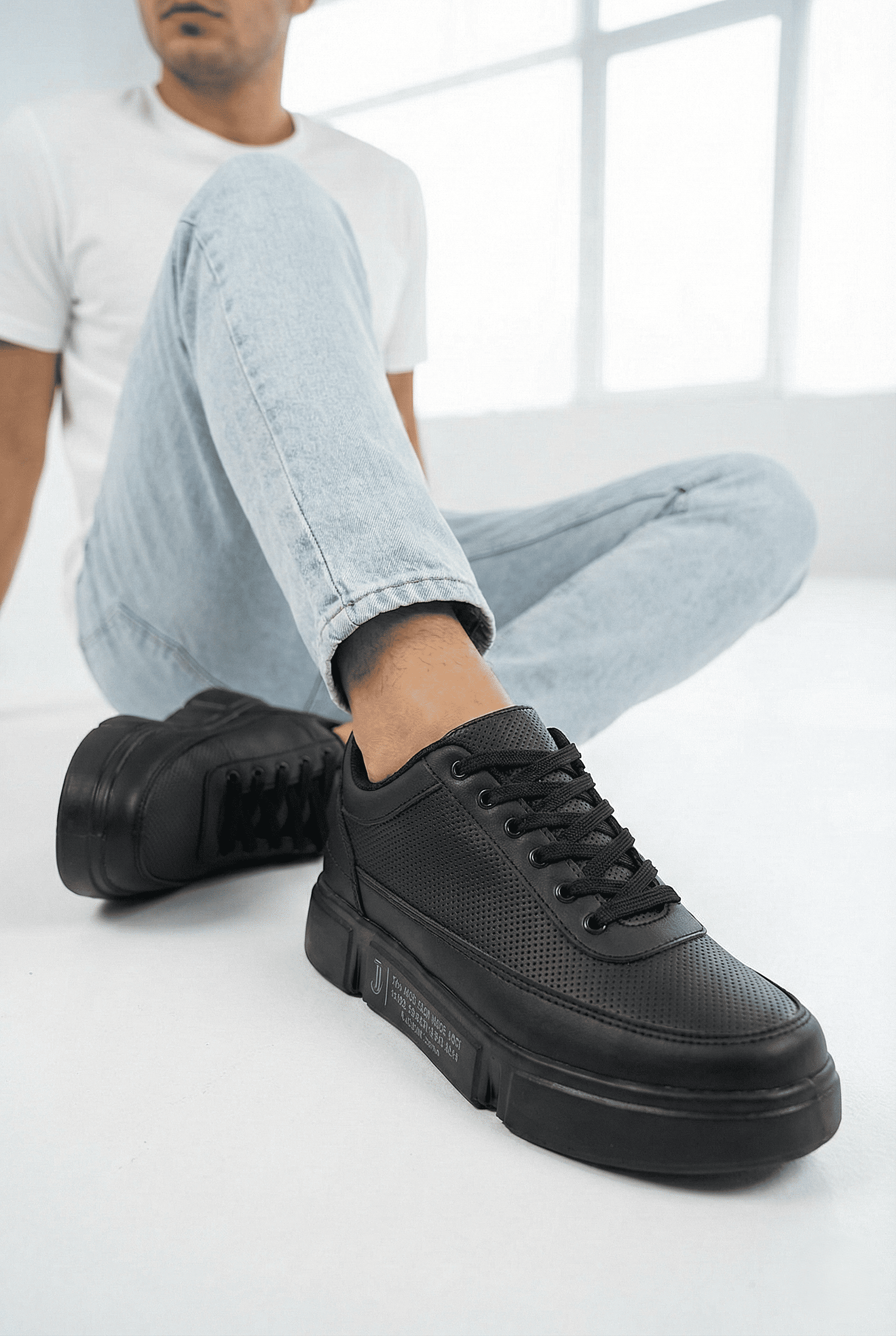 ZR-J-X20 Günlük Rahat Kalın Taban Siyah Erkek Sneaker