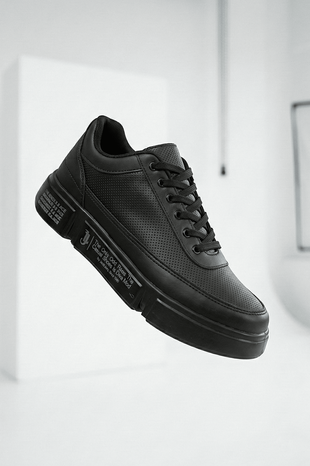 ZR-J-X20 Günlük Rahat Kalın Taban Siyah Erkek Sneaker