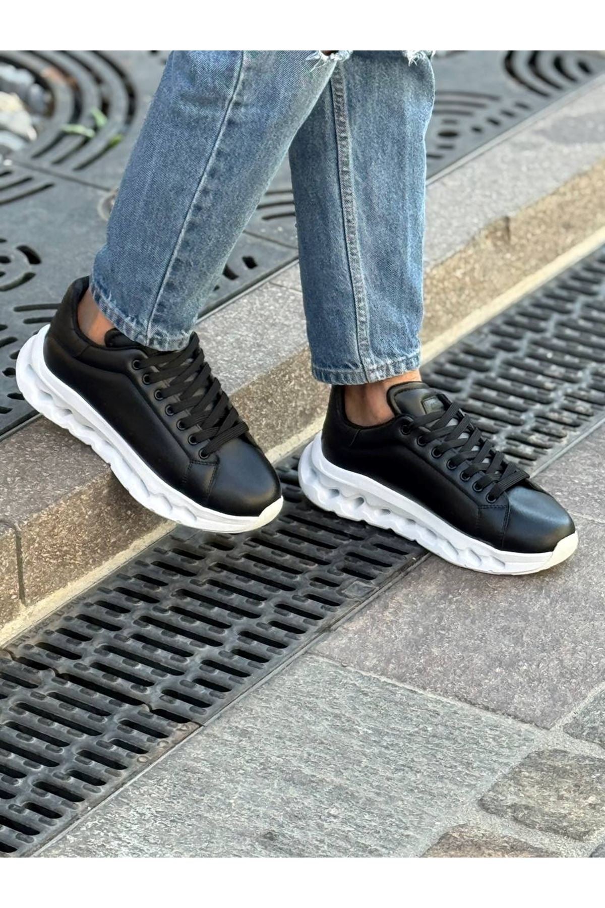 ZRC2533 Premium Özel Taban Erkek Siyah Beyaz Sneaker
