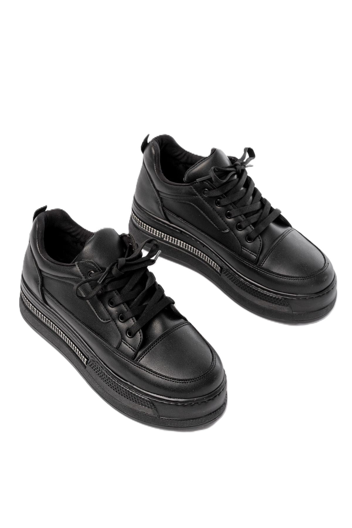 ZRİN-1999 Premium Siyah Bağcıklı Taban Taş Aksesuarlı Kadın Sneaker