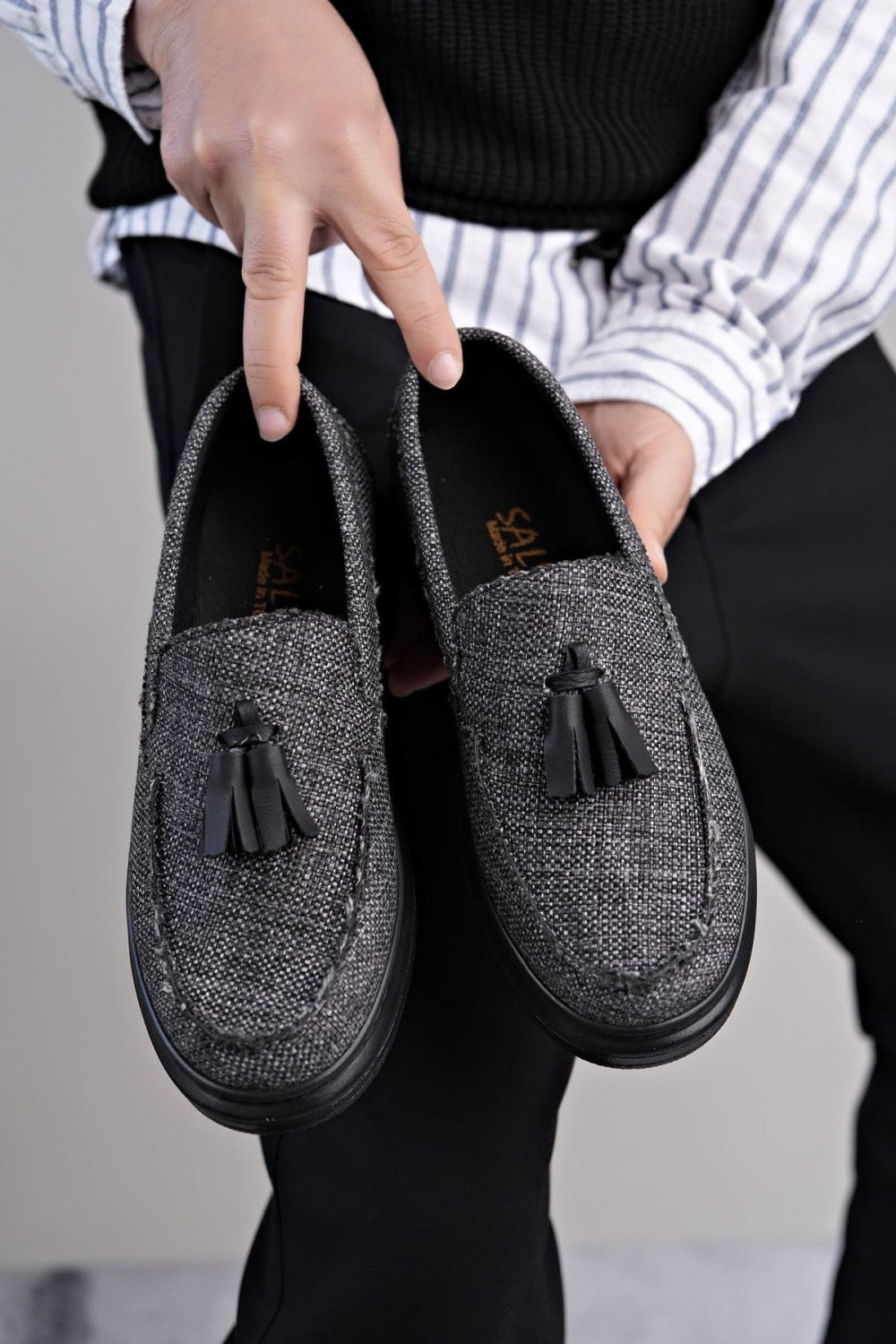 JY154 Blaze Laceless Tasseled Men's Casual Classic Shoes - Linen Gray