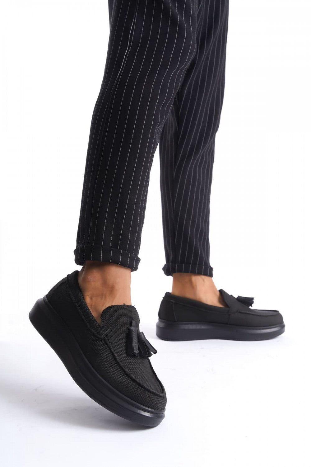 JY154 Blaze Laceless Tasseled Men's Casual Classic Shoes - Linen Black