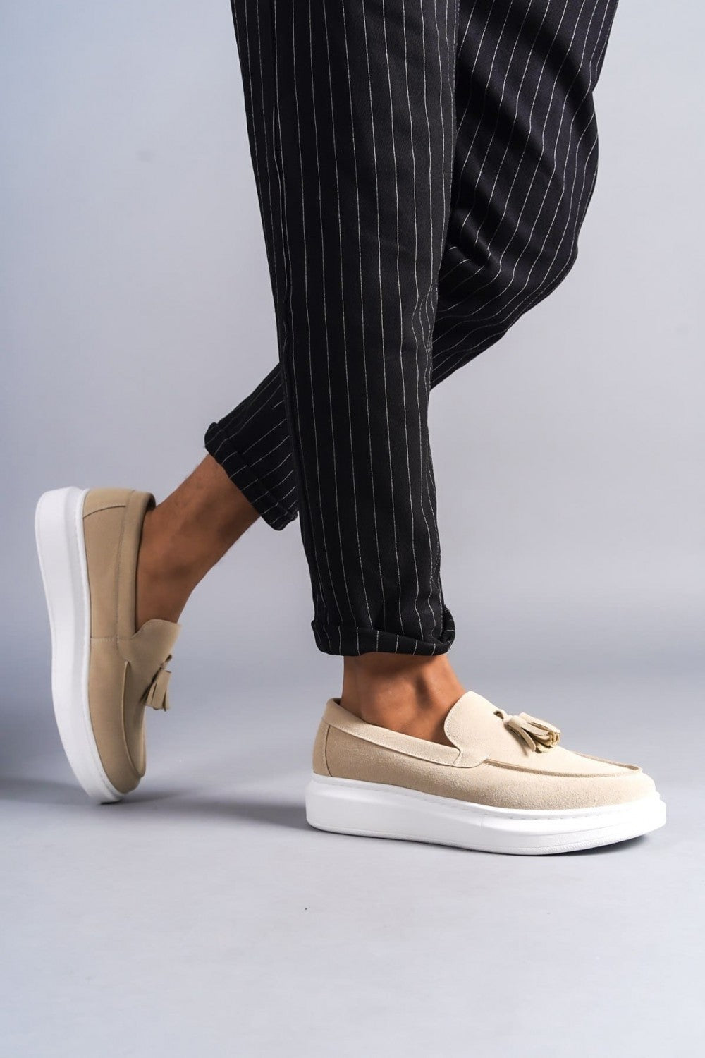 JY154 Blaze Laceless Tasseled Men's Casual Classic Shoes - Suede Cream