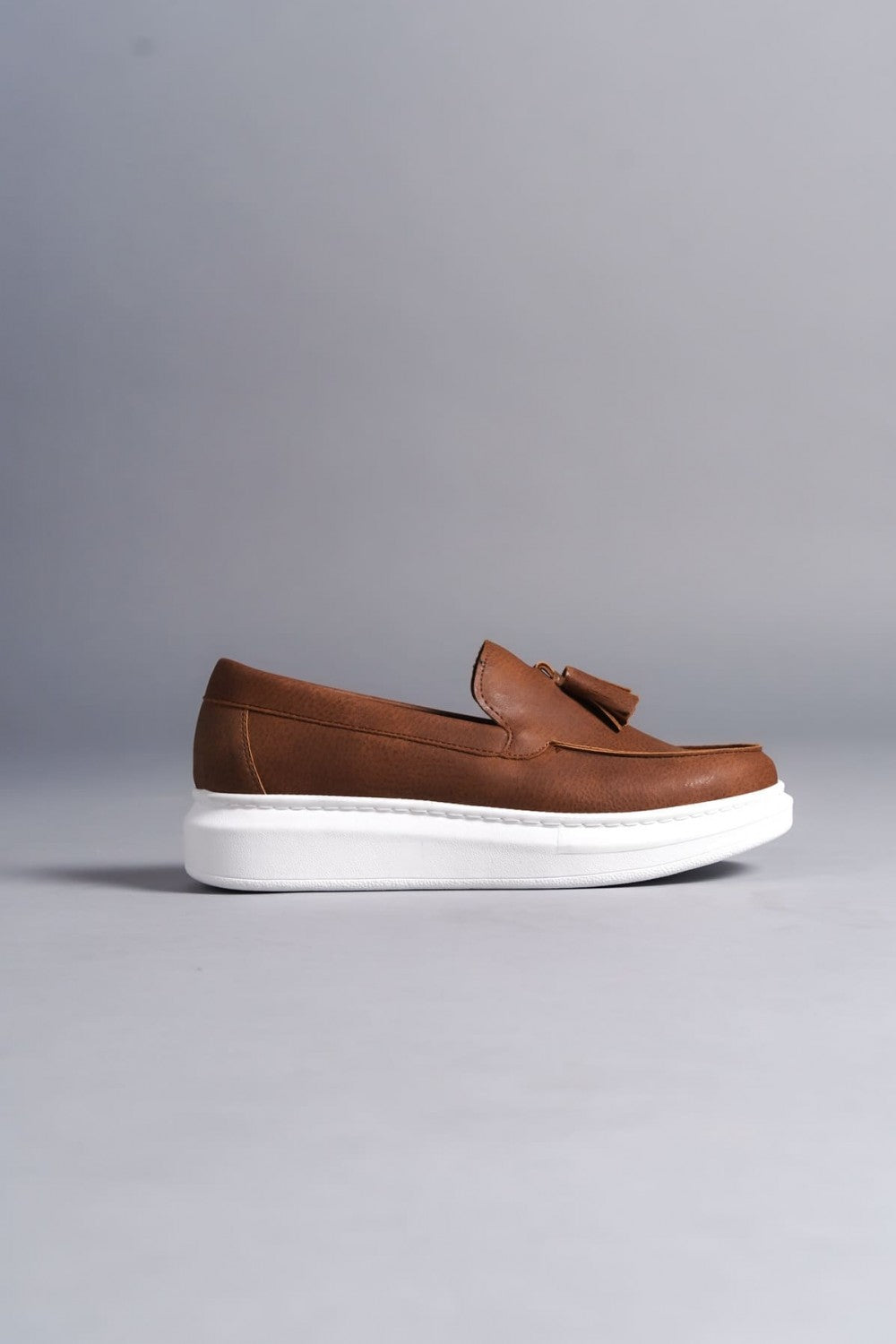 JY154 Blaze Laceless Tasseled Men's Casual Classic Shoes - Vegan Leather Tan White
