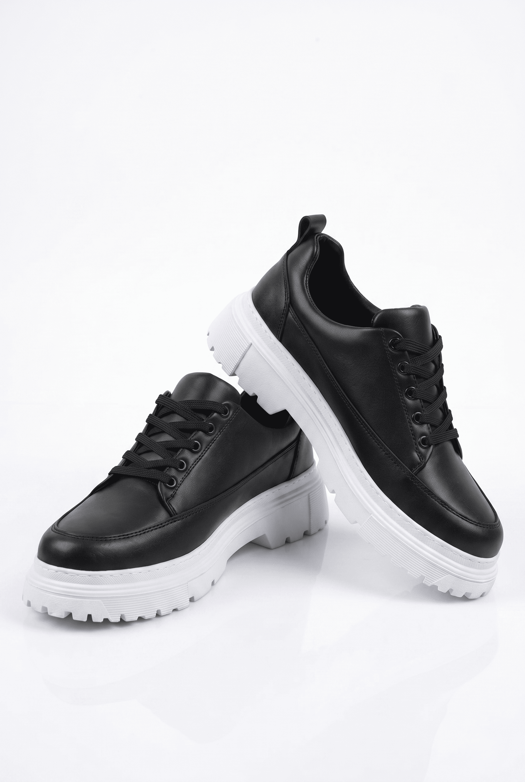 ZRK-702 Premium Siyah Beyaz Günlük Erkek Casual Sneaker