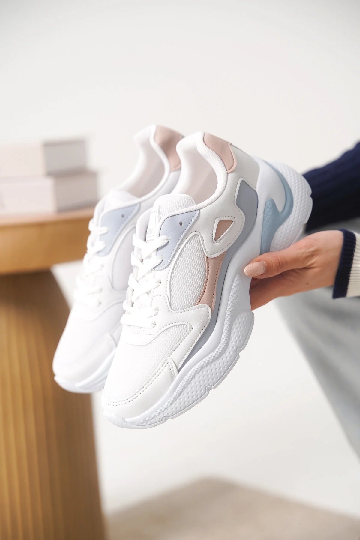 ZRN-152 Premium Ortopedik Beyaz Pudra Mavi Kadın Sneaker