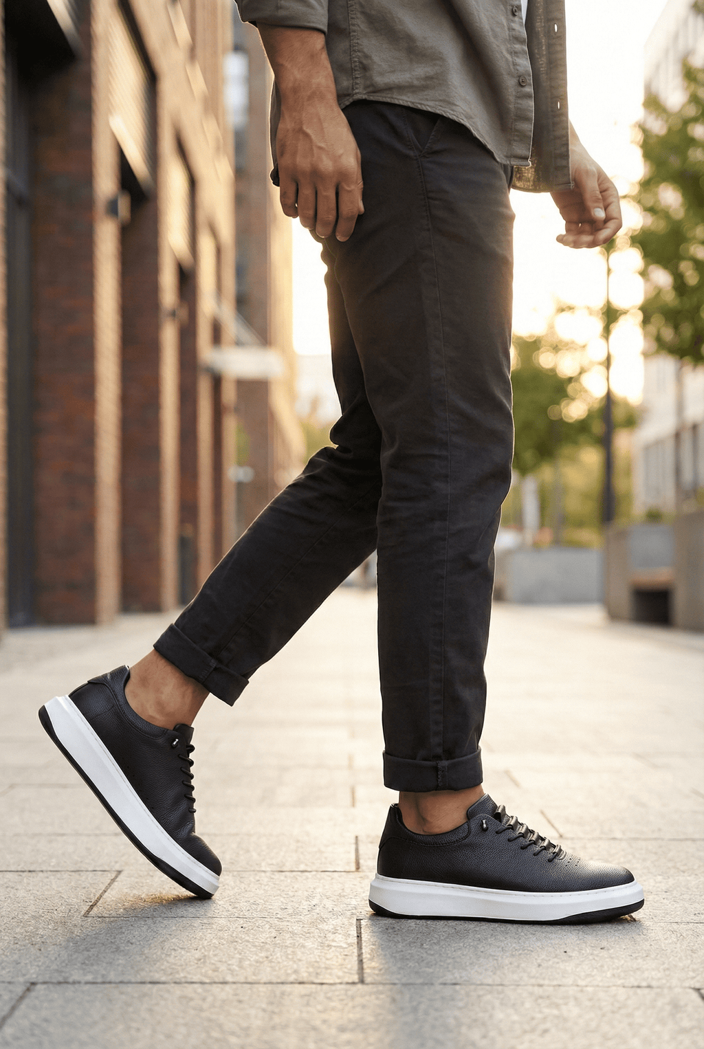 ZRNR-404 Urban Comfort Premium Bağcıksız Günlük Erkek Sneaker Siyah Beyaz