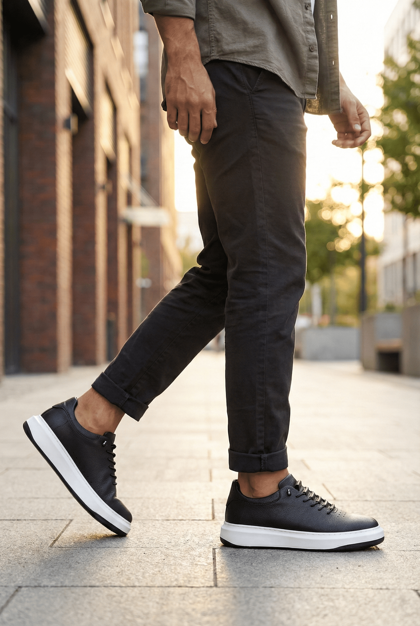 ZRNR-404 Urban Comfort Premium Bağcıksız Günlük Erkek Sneaker Siyah Beyaz